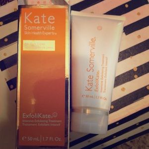 Nwt Exfoliating treatment